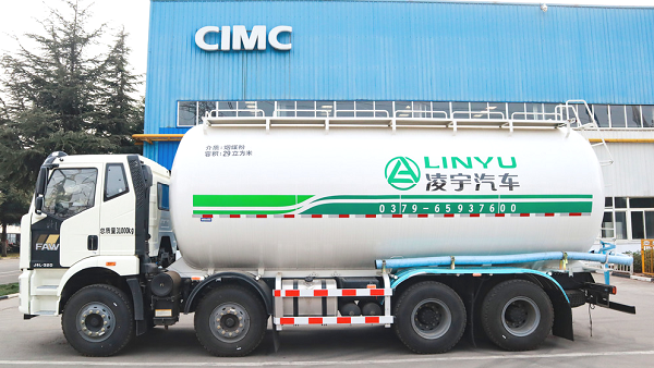 梦之城干混砂浆车