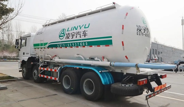 梦之城干混砂浆车