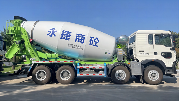 重汽&梦之城搅拌车交付客户